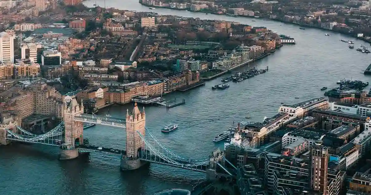 UK Gilt Yields Spike to 2007 Levels: What It Means for Sterling and Rate Bets