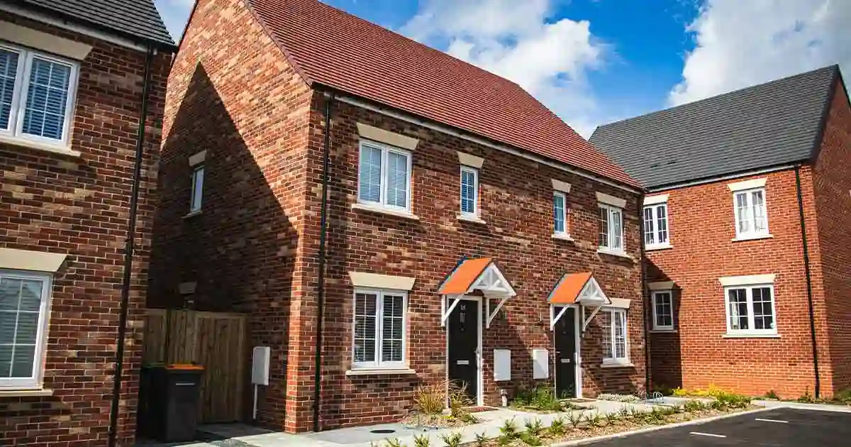 UK House Prices Stall as Mortgage Rates Hit Three-Year High